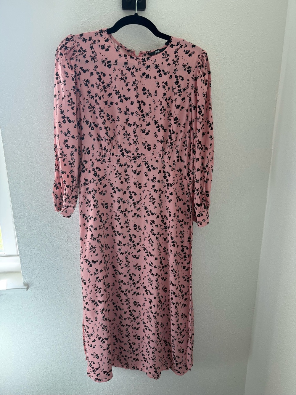 Uniqlo Pink Floral Long-Sleeve Midi Dress